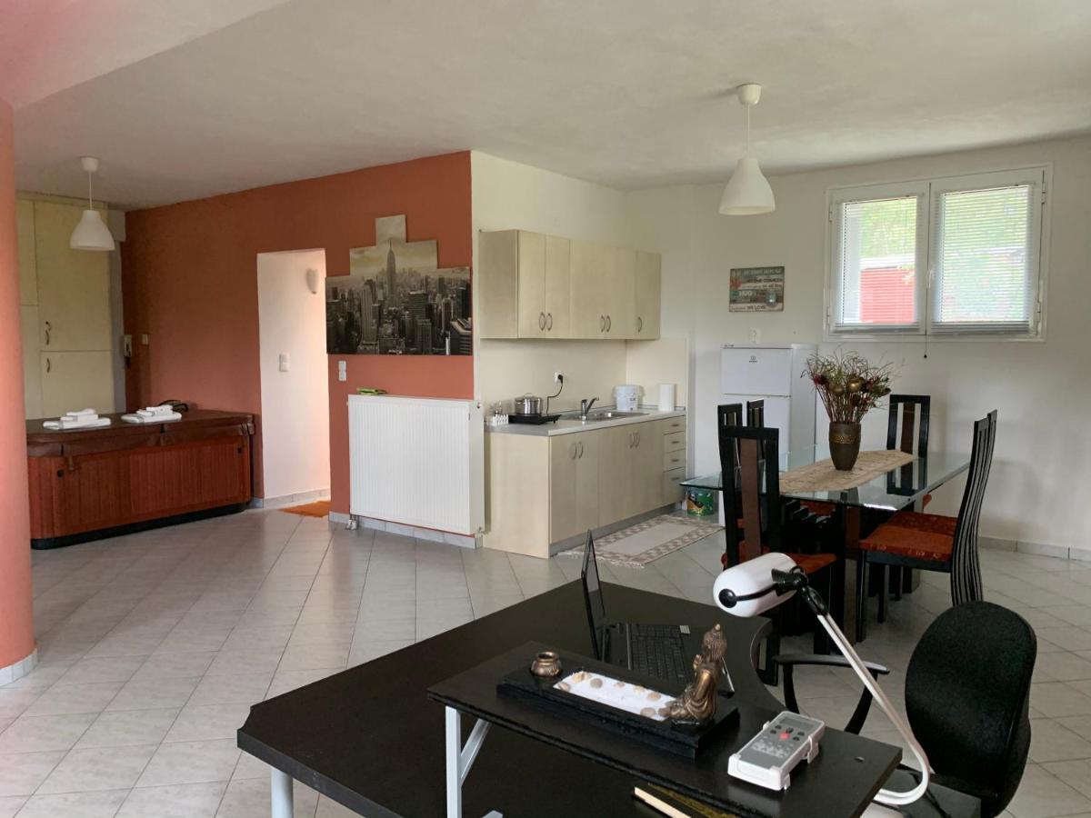 Appartement Casa In Giardino à Kalambaka Extérieur photo